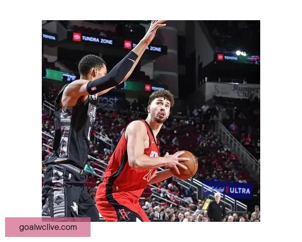 伊森官方海报揭示取胜关键申京表现亮眼仍被质疑核心地位